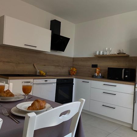 Sunny Apartment In リエカ エクステリア 写真