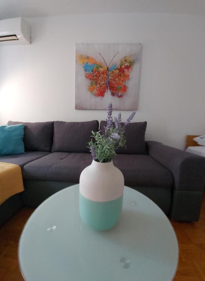 Sunny Apartment In リエカ エクステリア 写真