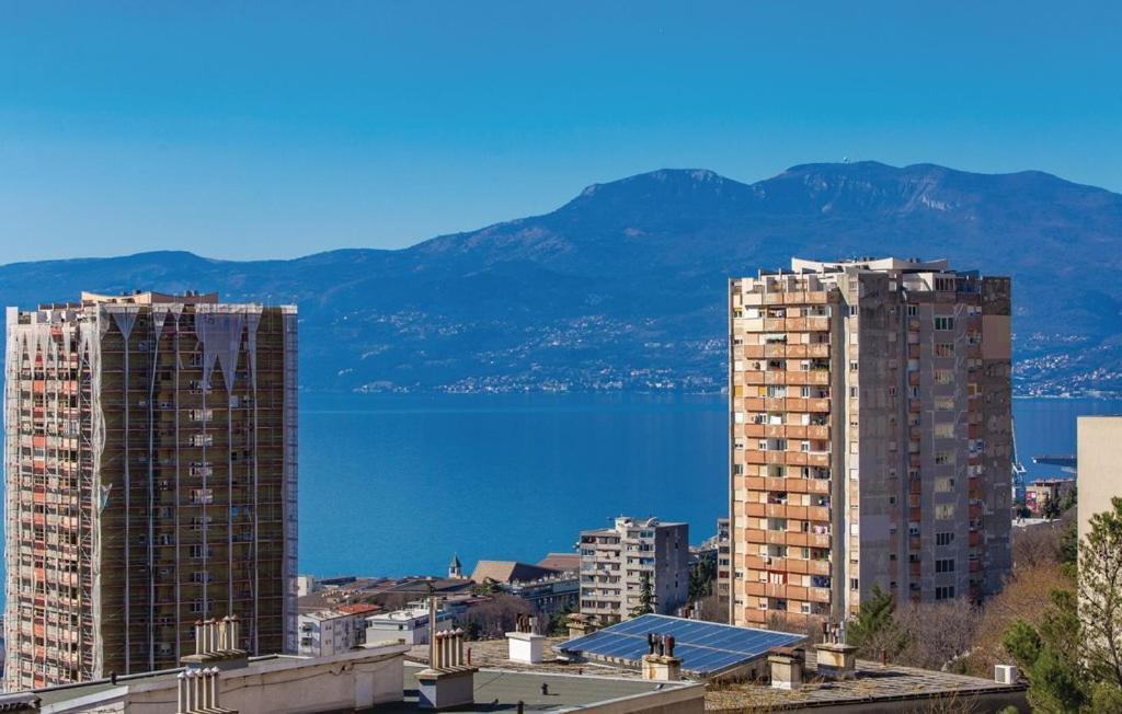 Sunny Apartment In リエカ エクステリア 写真