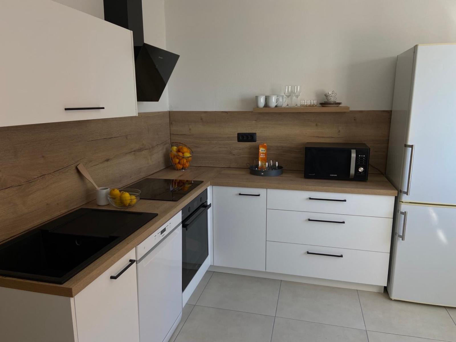 Sunny Apartment In リエカ エクステリア 写真